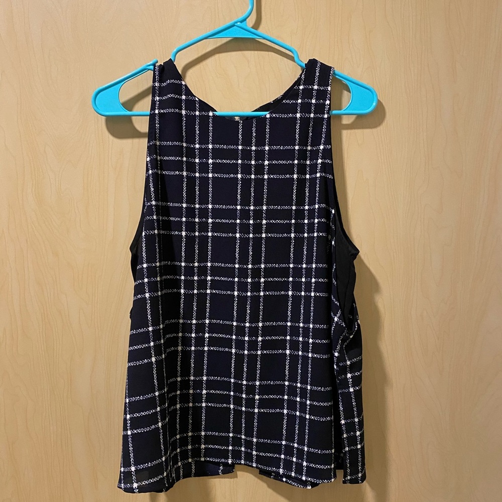 ASTR navy and white plaid sleeveless blouse